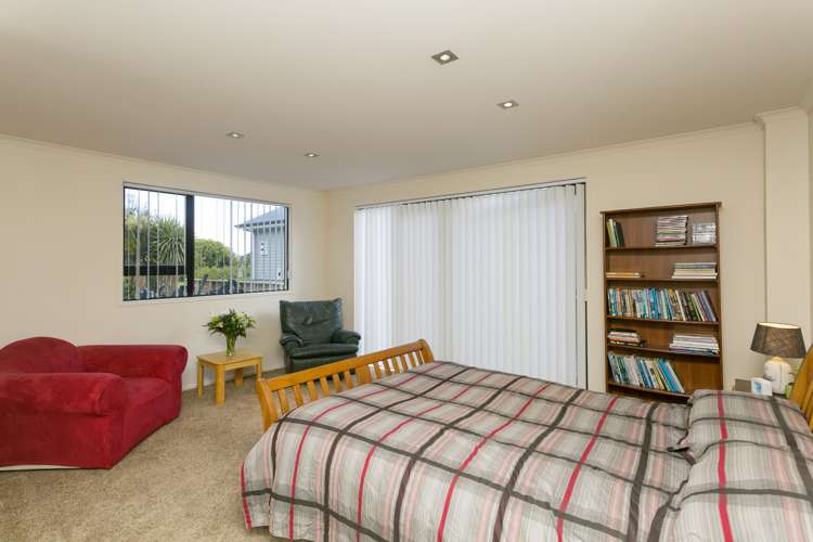 3 Coprosma Crescent Waipahihi_15