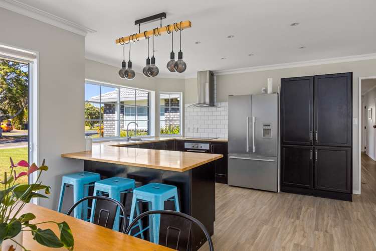 33 Maygrove Drive Orewa_8