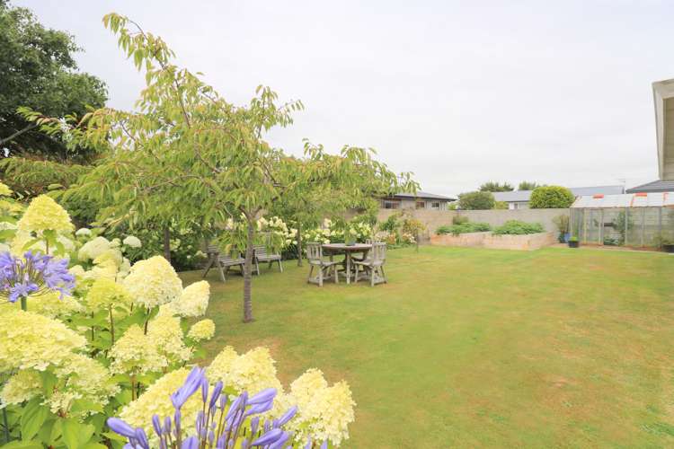 33 Stirling Street Windsor_25