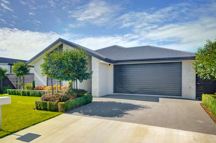 32 Shrimpton Avenue Woodend_24