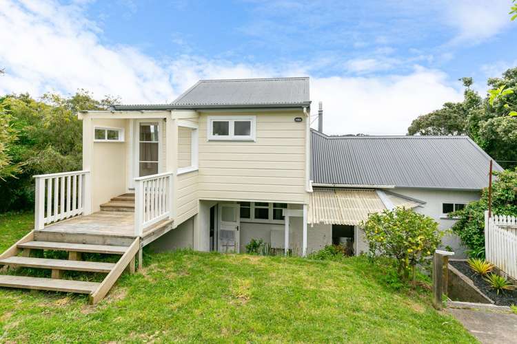 52 Totara Road Miramar_1