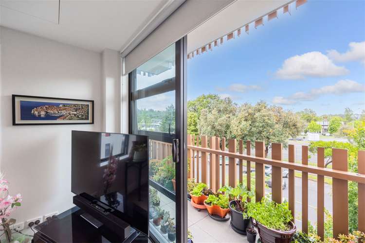 504/22 Library Lane Albany_5