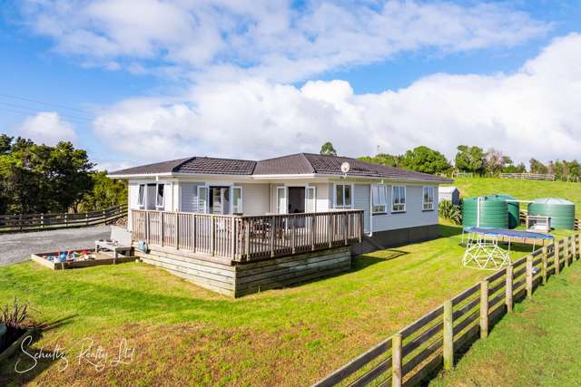 194 Heatley Road Maungaturoto_4