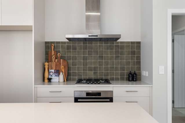 44 Solitude Crescent Kelvin Grove_1