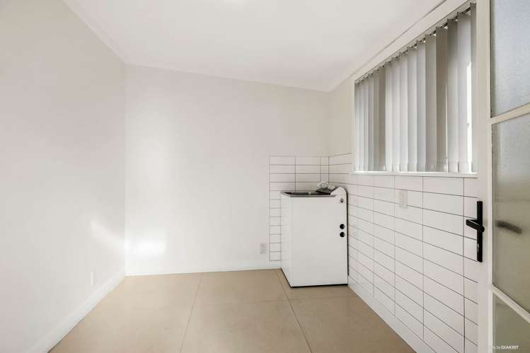 59 Ash Street Avondale_13
