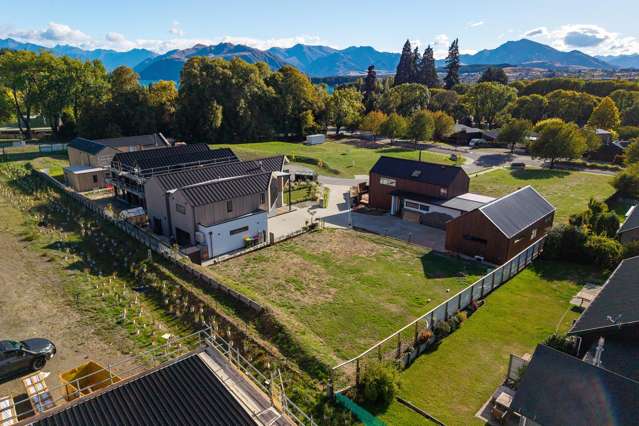 4 and 9 Theodore Court, Station Rise Wanaka_1