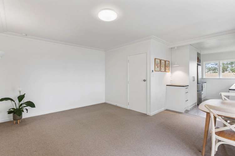 5/162 Onewa Road Northcote_9