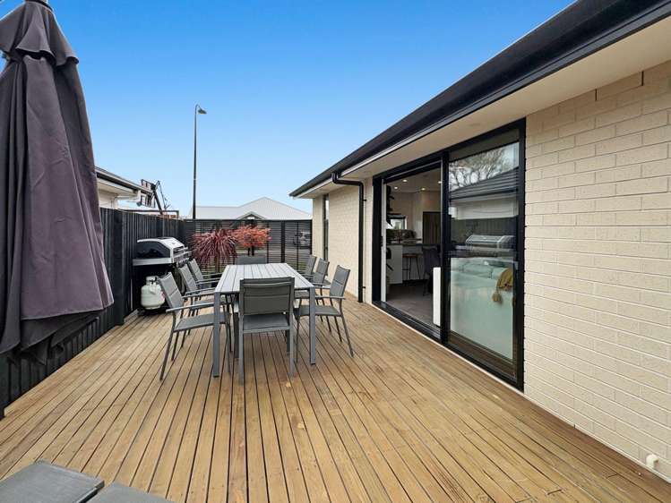 30 Minerva Cr Woodend_15