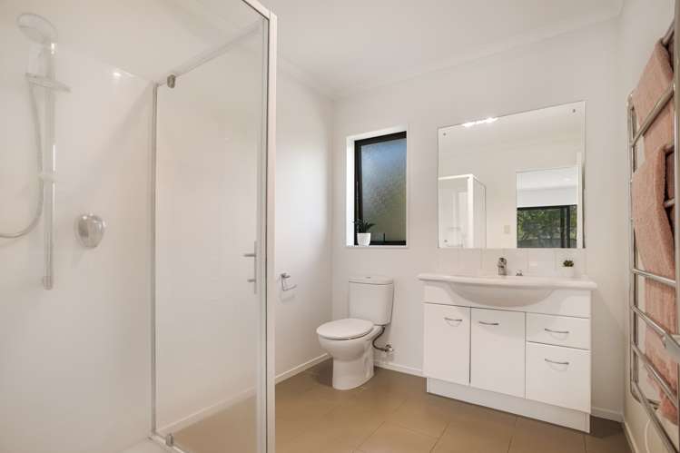 3 Solan Drive Waimauku_14