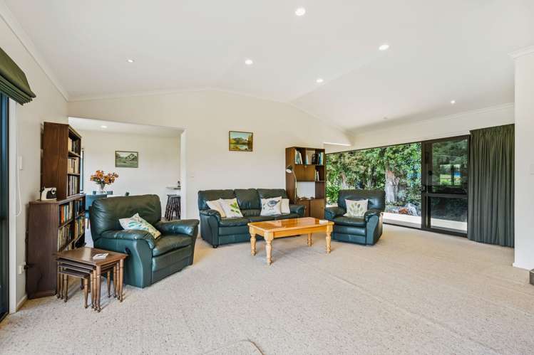 76 Forest View Road Kamo_12