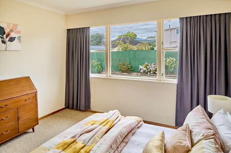 7 Beecham Grove Epuni_13