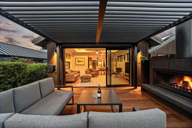 28 McAdam Drive Jacks Point_2