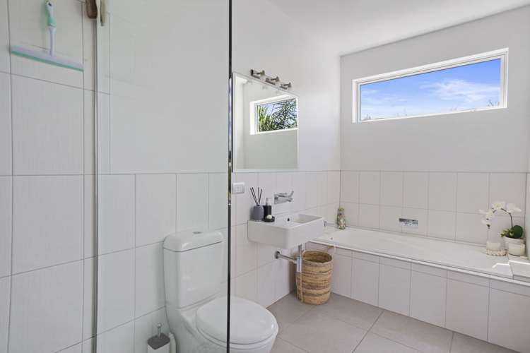 12 Dunlop Drive Pauanui_20