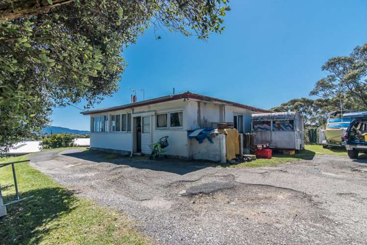 88 Raumati Road Raumati Beach_1