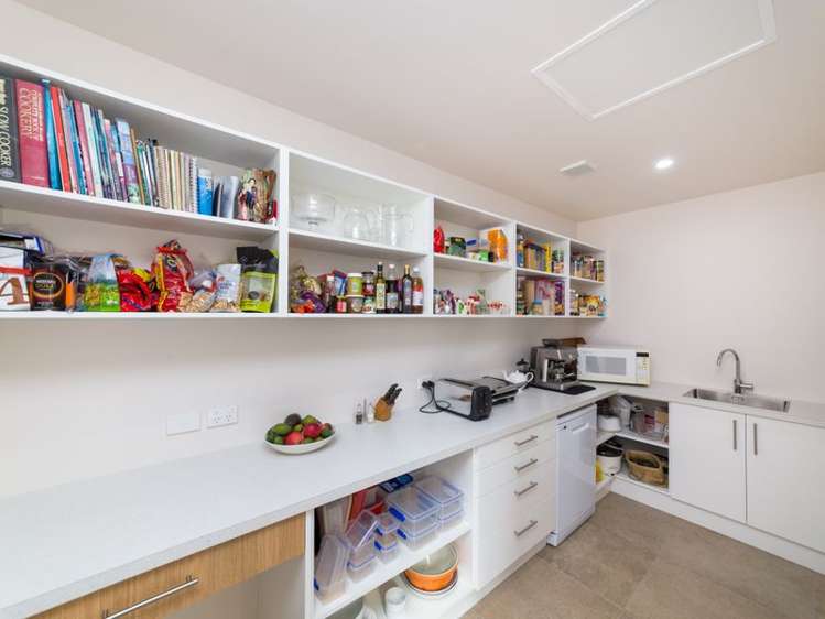 12 Grand Oaks Drive Awapuni_6