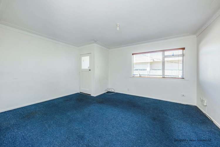 104 Gloucester Road Manurewa_11