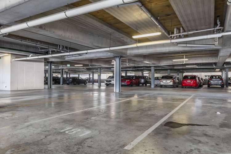 A603/176 Broadway Newmarket_17