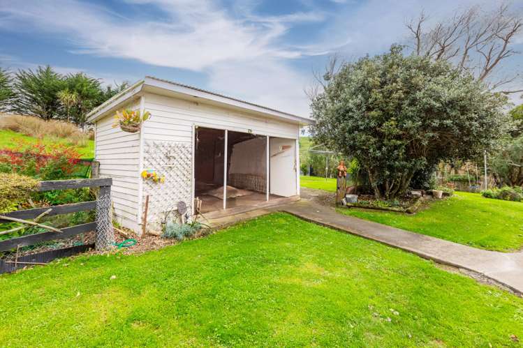 711 Blackhead Road Porangahau_20