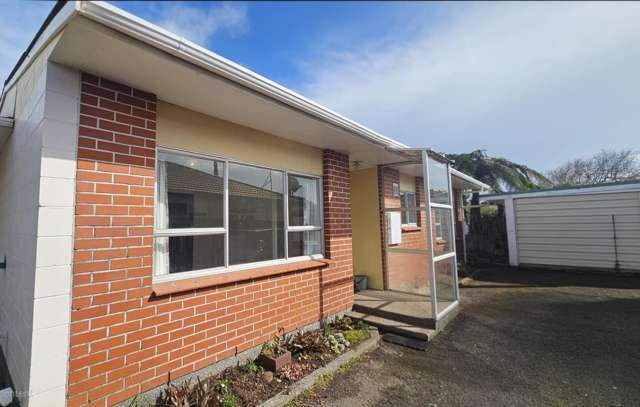 CENTRAL TWO BEDROOM UNIT!