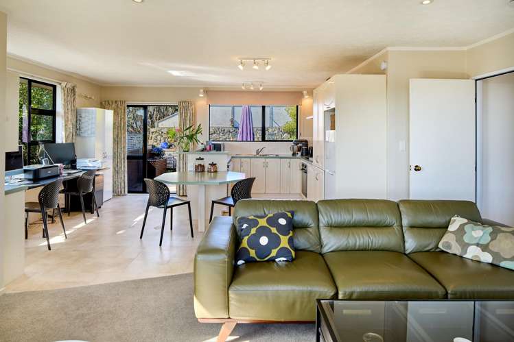 1 The Top Gallant Whitby_6