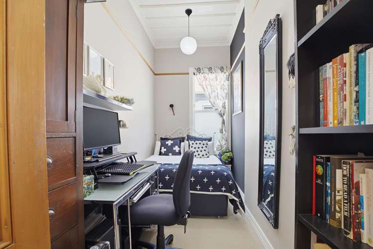 206 Sutherland Rd Lyall Bay_17