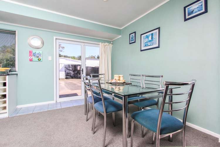 38 Hilling Street Titirangi_6