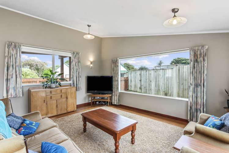 1 Frances Street Waikanae Beach_8