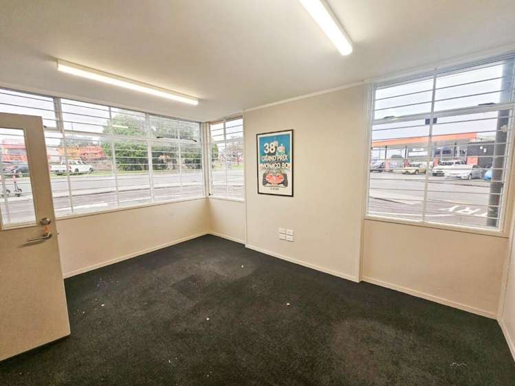 151 Station Road Penrose_7