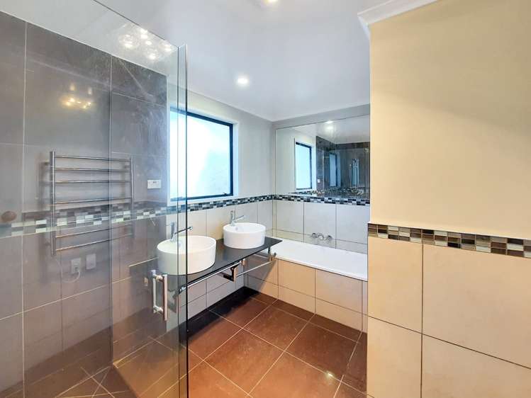405 Avonhead Road 1392_9