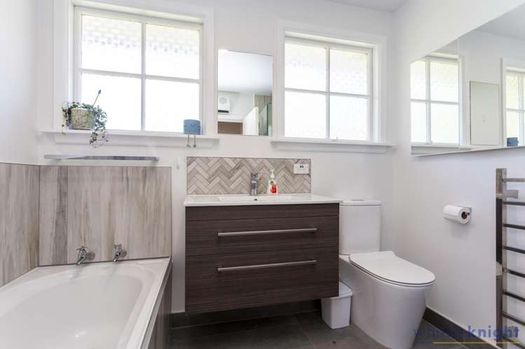 7 Parkstone Avenue Ilam_15