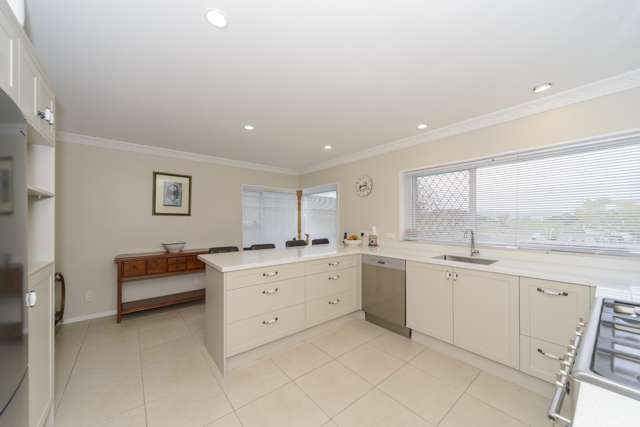 126 John F Kennedy Drive Milson_3