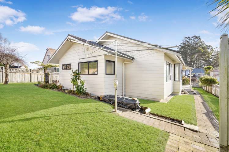 4 Oregon Crescent Glenview_19