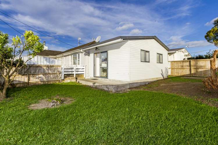 1/117 Lancaster Road Beach Haven_11