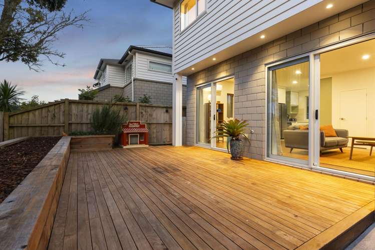 5C Quiet Street Te Atatu South_23