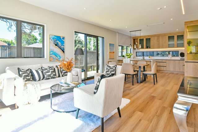 Freehold, Freestanding, For Sale!