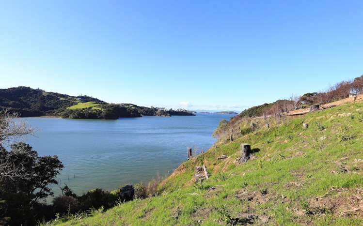 685 Orapiu Road Waiheke Island_8