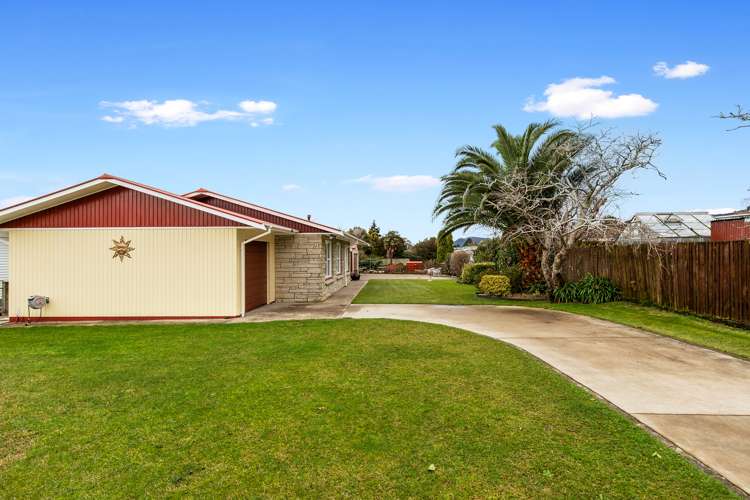 8 Wyatt Avenue Te Aroha_21