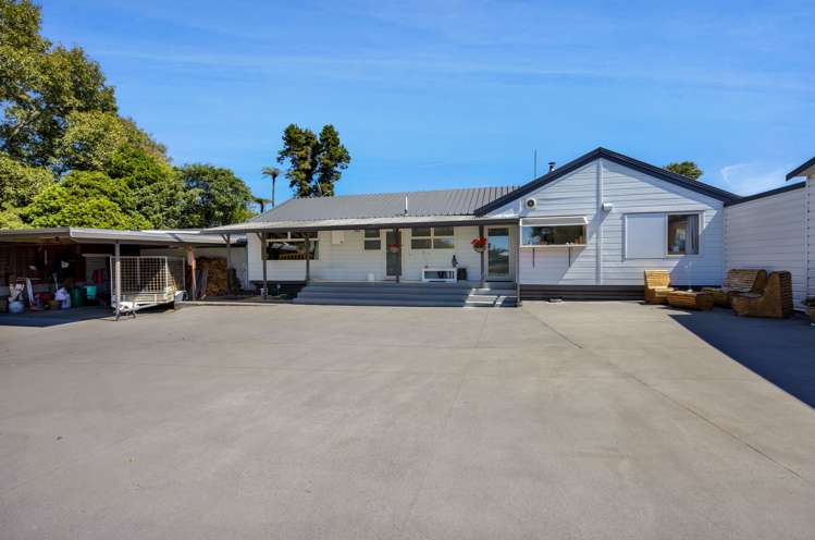 15 Fairbank Avenue Stratford_16