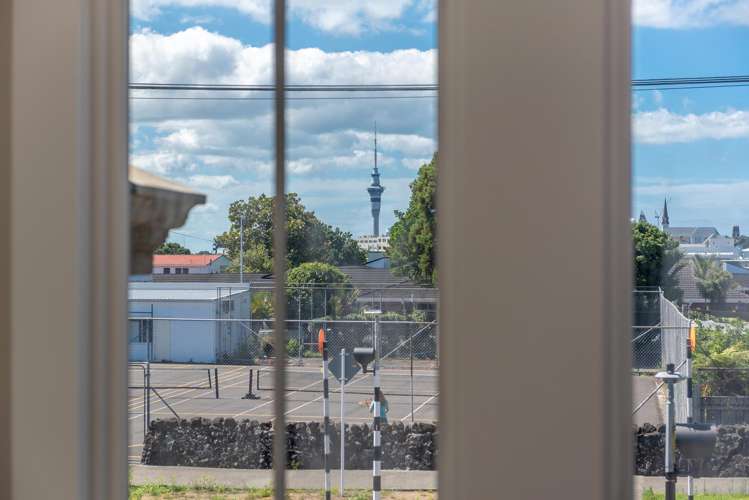 2/16 View Road Mt Eden_30