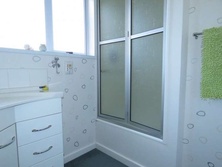 94 Allens Road Allenton_11