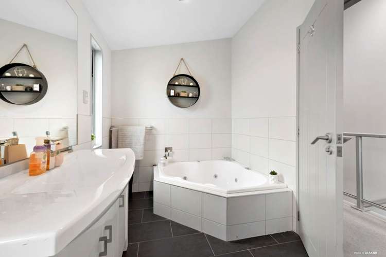 16 Hazel Glen Bayview_18