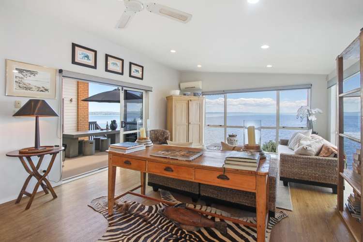 16a Crispe Road Clarks Beach_9