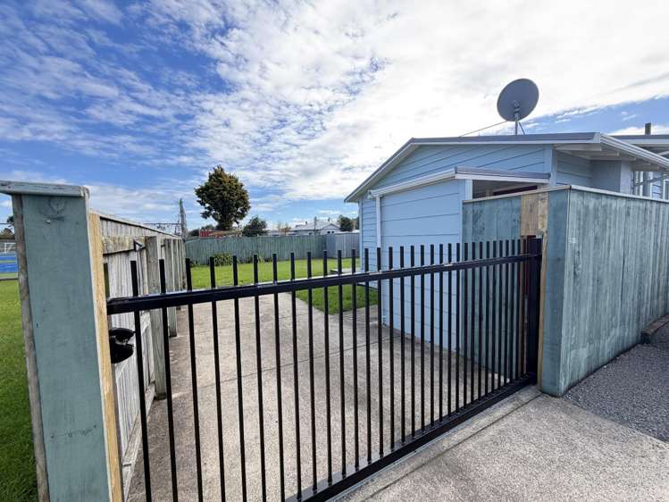 2/51A Goulstone Road 11597_6