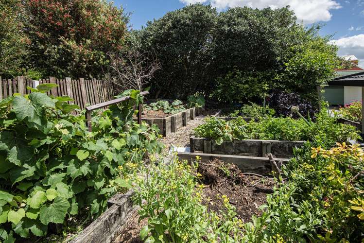 296 Beach Road Onerahi_25