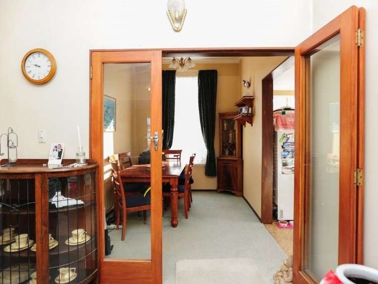 8 Russell Street Otane_5