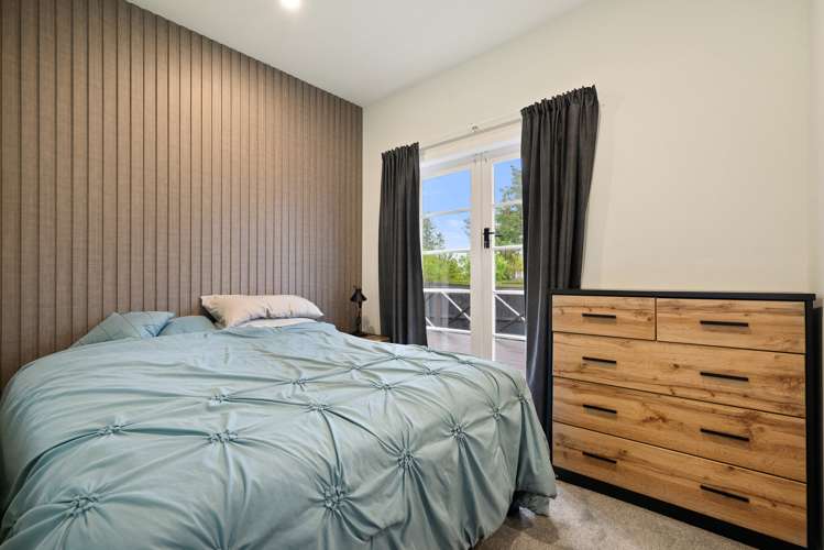 171 Breezes Road Aranui_11