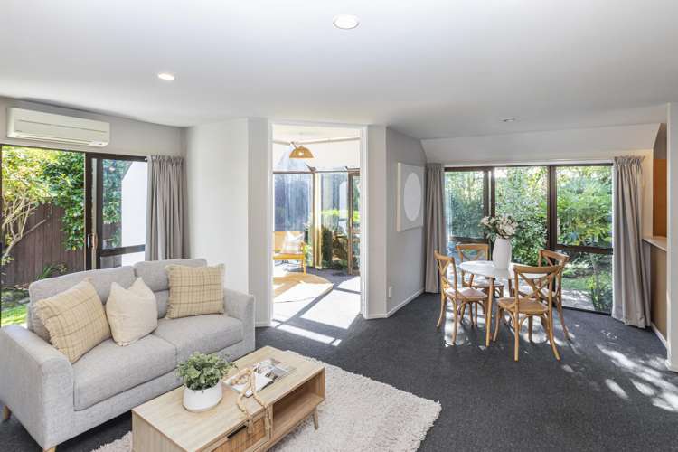 2/6 Ashfield Place_2