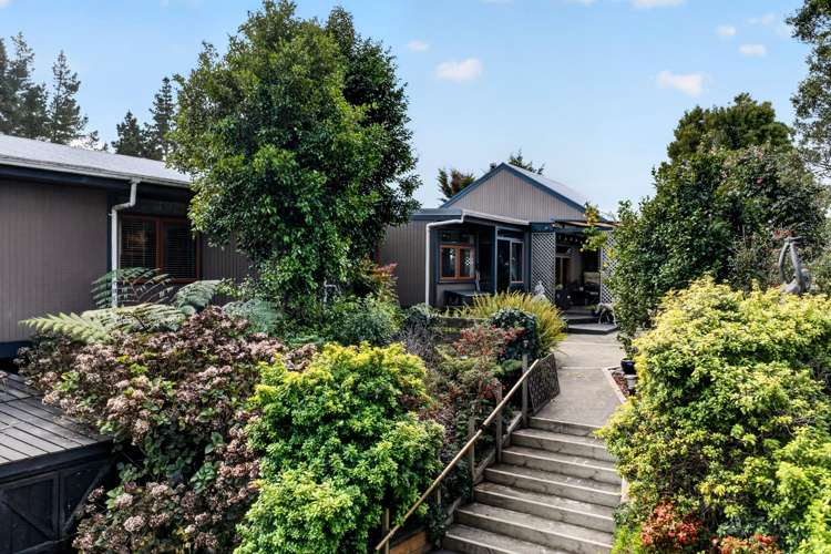 637 Paparata Road_0