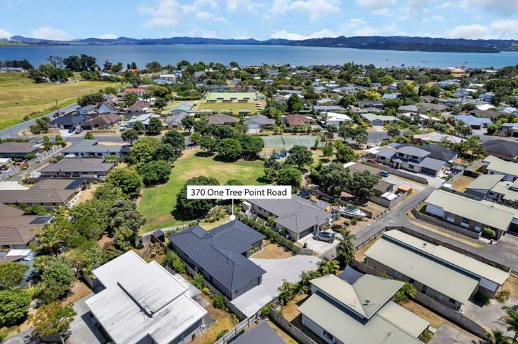 370 One Tree Point Road One Tree Point_1