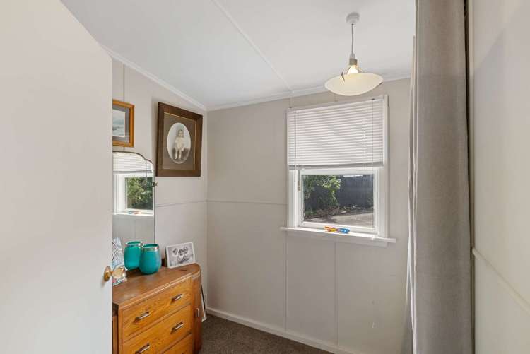 23 Holton Road Amberley_14